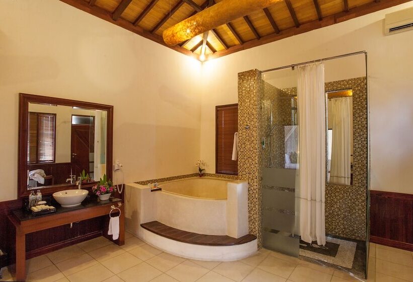호텔 The Beverly Hills Bali A Luxury Villas & Spa
