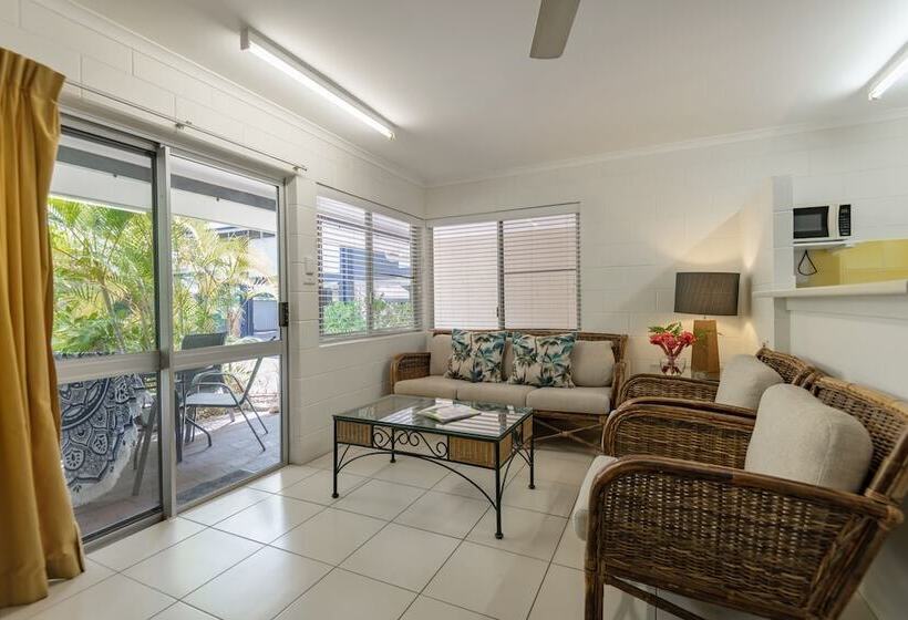 Lychee Tree Holiday Apartments