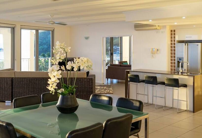 Vue Apartments Trinity Beach