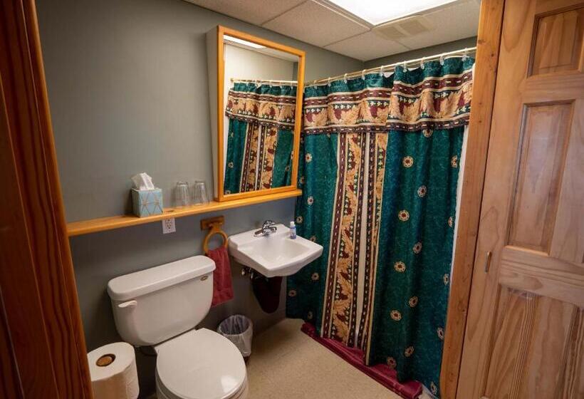 تختخواب و صبحانه Good Karma Inn