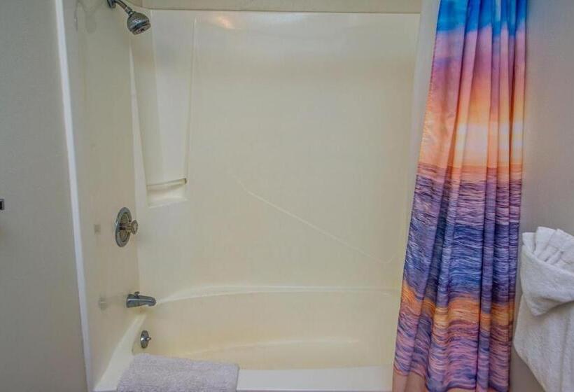 فندق Hi Tide Resort