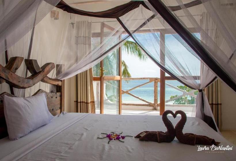 فندق Moonshine Uroa Dikoni Boutique