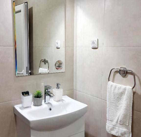 هاستل Centar Lux 2