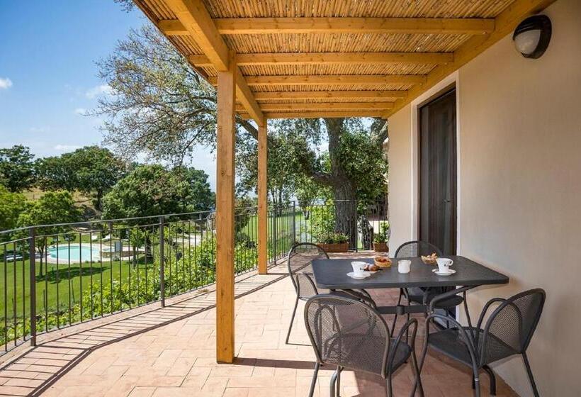 فندق Agriturismo Podere L'aione