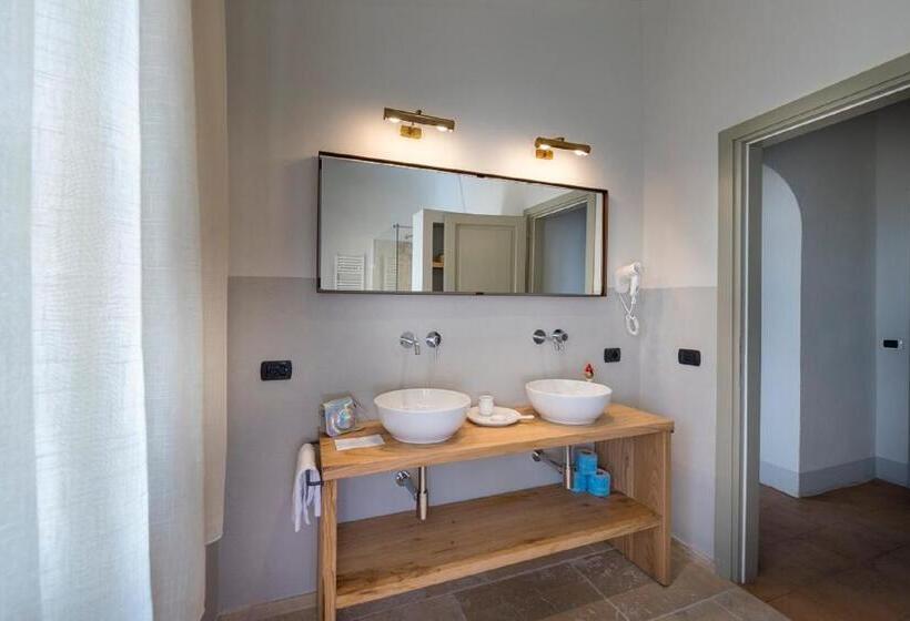 فندق Agriturismo Podere L'aione