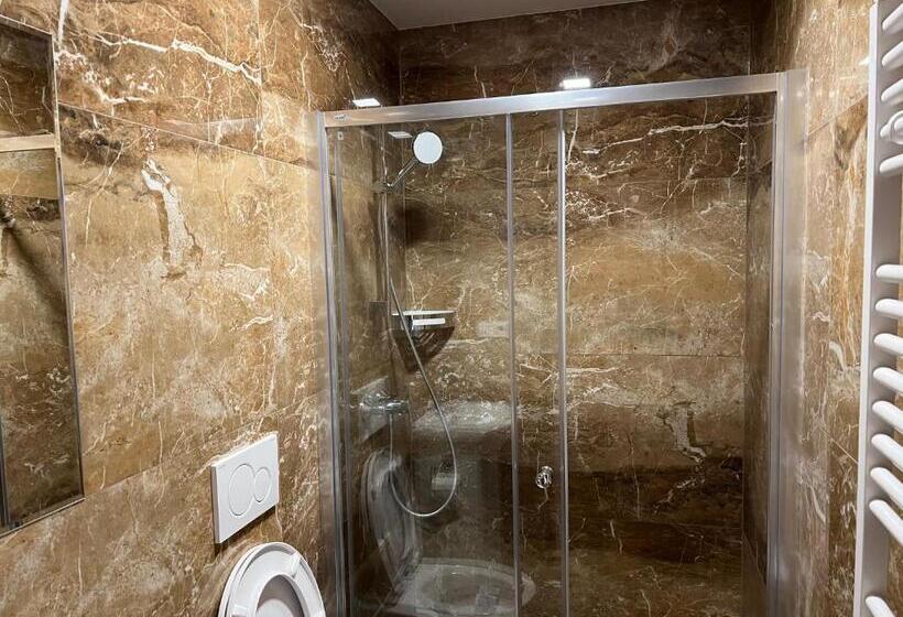 פנסיון Penzion Na Rozcestí