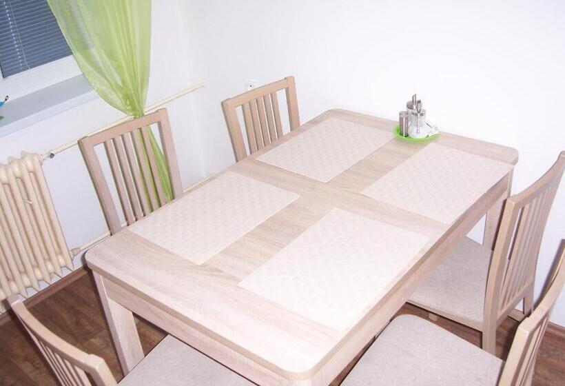 פנסיון Penzion Na Rozcestí