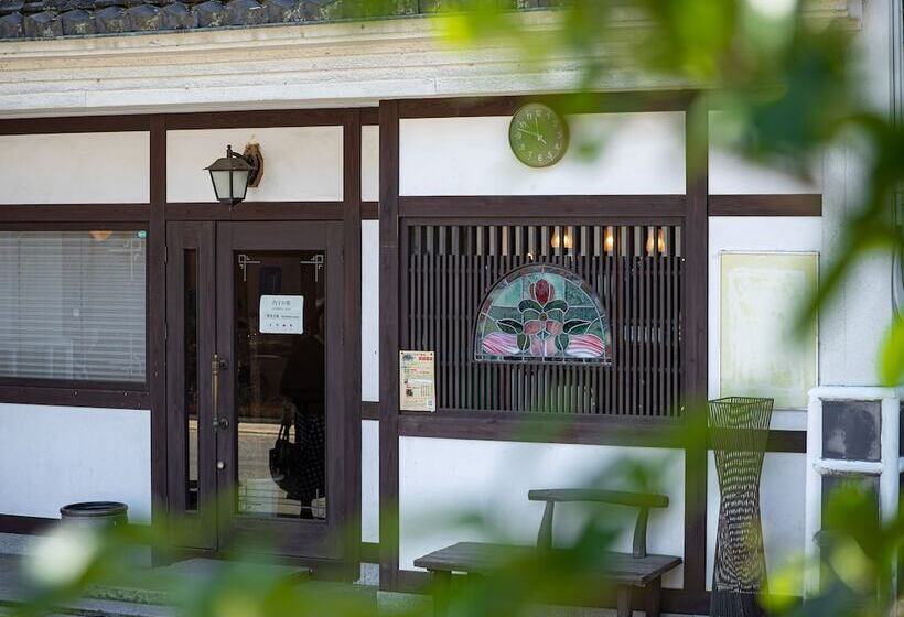 بنسيون Uchiko  Inn Cocoro