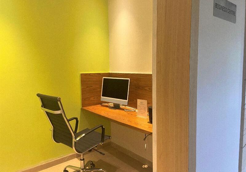 هتل Holiday Inn Goa Candolim