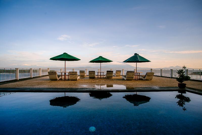 Отель Samuh Sunset Nusa Penida By Pramana Villas