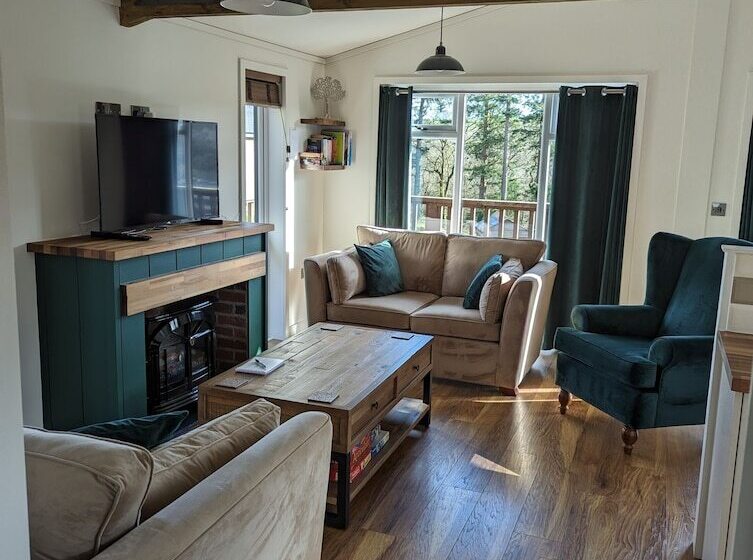 Great Trethew Manor Hotel & Self Catering Lodges