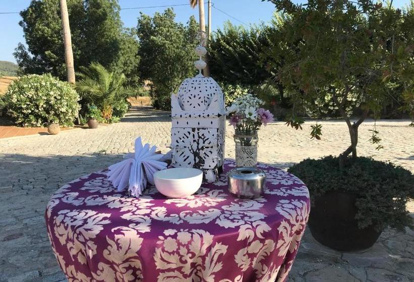فندق Cortijo Salinas