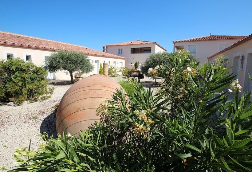 Отель Hôtel Et Résidence De La Transhumance