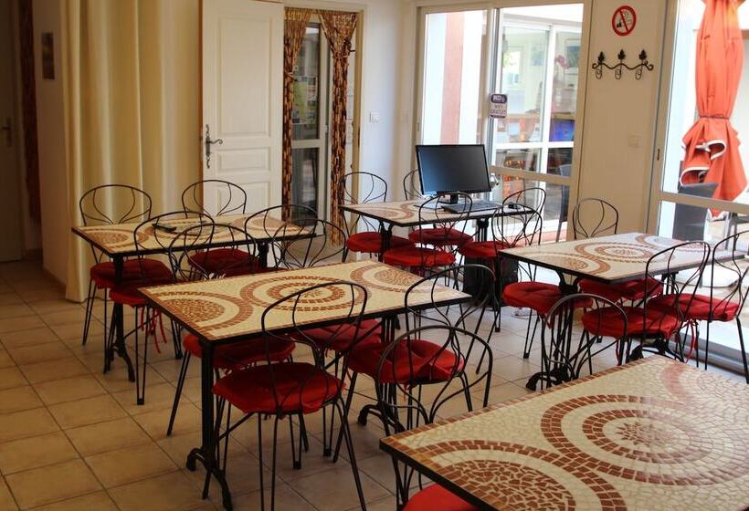 Отель Hôtel Et Résidence De La Transhumance