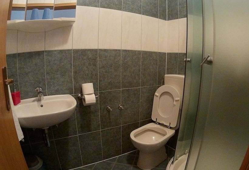 فندق Plitvice Pension Perisic