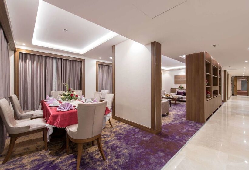 هتل Ramada By Wyndham Continental Jeddah
