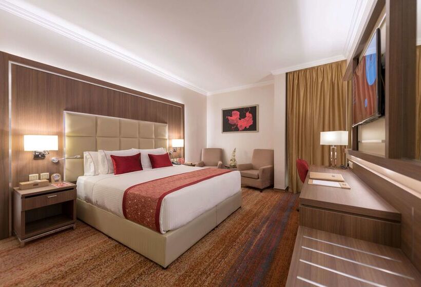 هتل Ramada By Wyndham Continental Jeddah