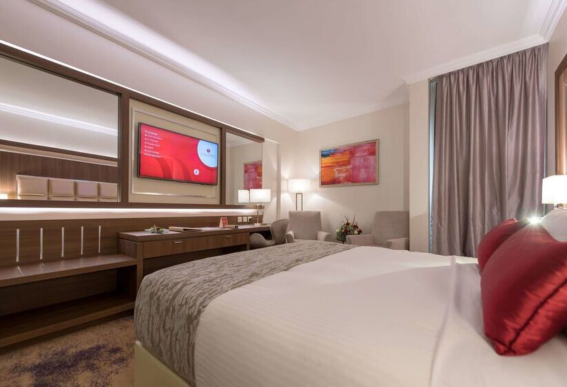 هتل Ramada By Wyndham Continental Jeddah