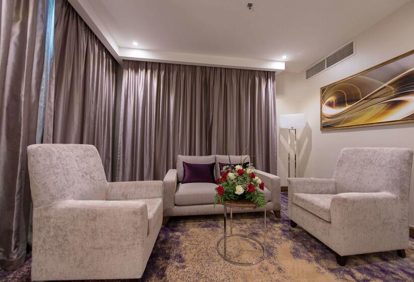 هتل Ramada By Wyndham Continental Jeddah