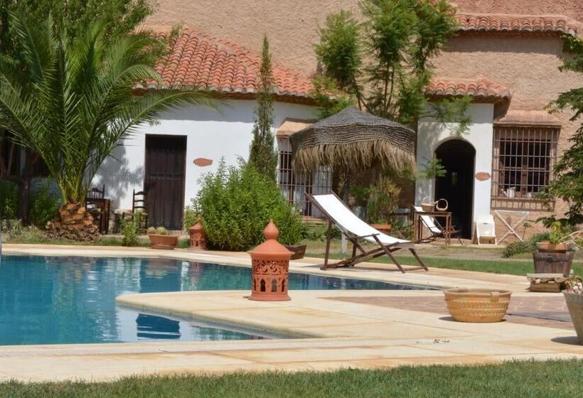 Hotel Rural Cuevas Almagruz