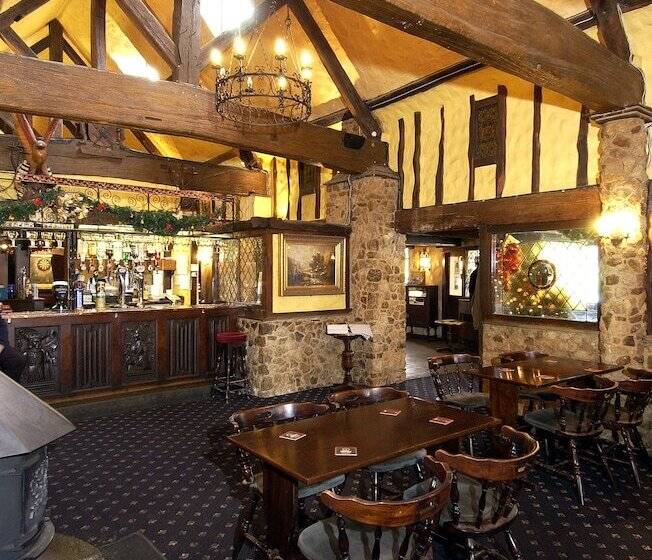 Отель The Horseshoe Inn