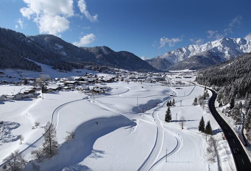 Отель Tiroler Adler Bed & Breakfast