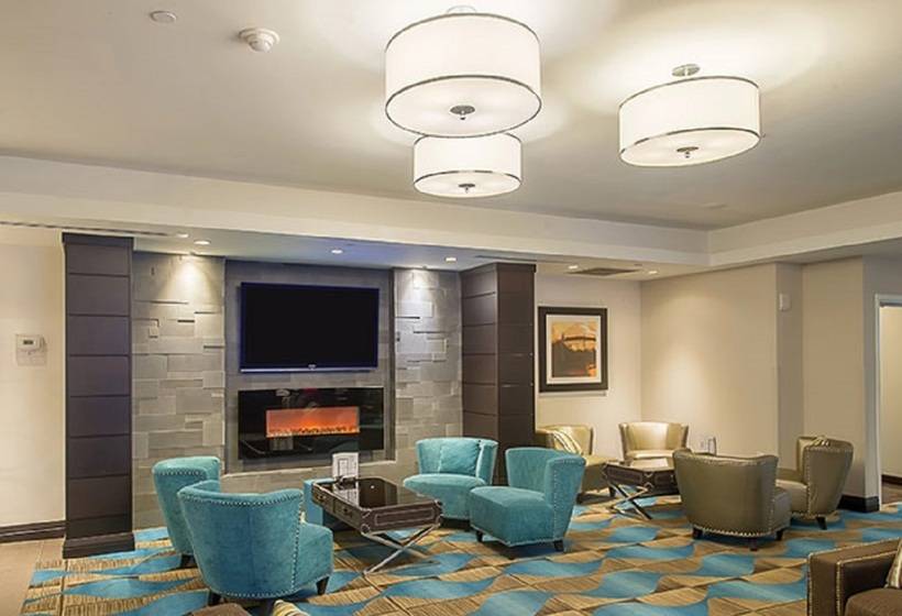 هتل Wyndham Garden Niagara Falls Fallsview