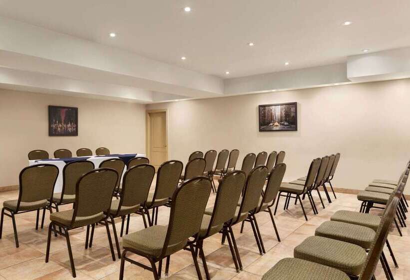 مُتل Days Inn By Wyndham Montreal East
