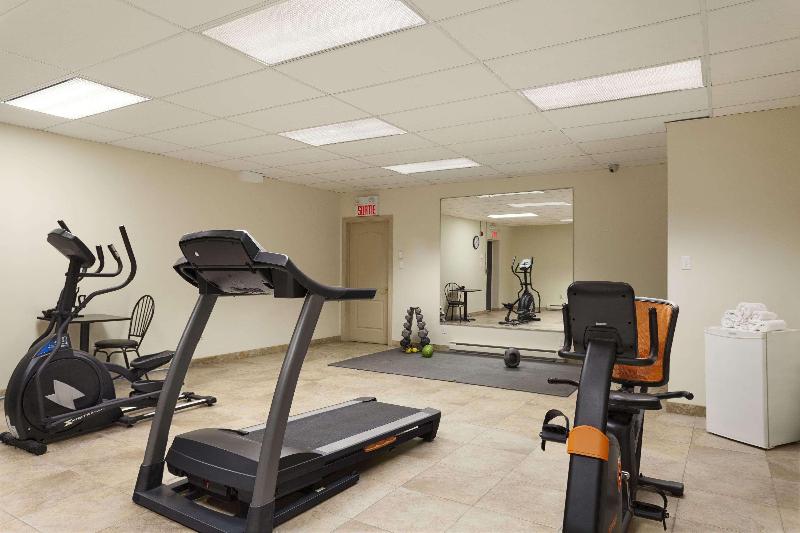 مُتل Days Inn By Wyndham Montreal East