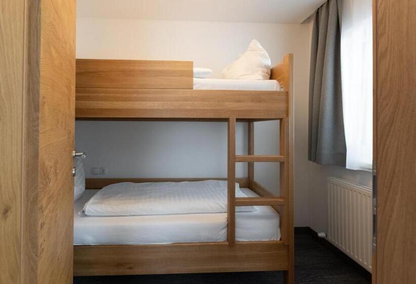 Wander  Und Familienhotel Erika