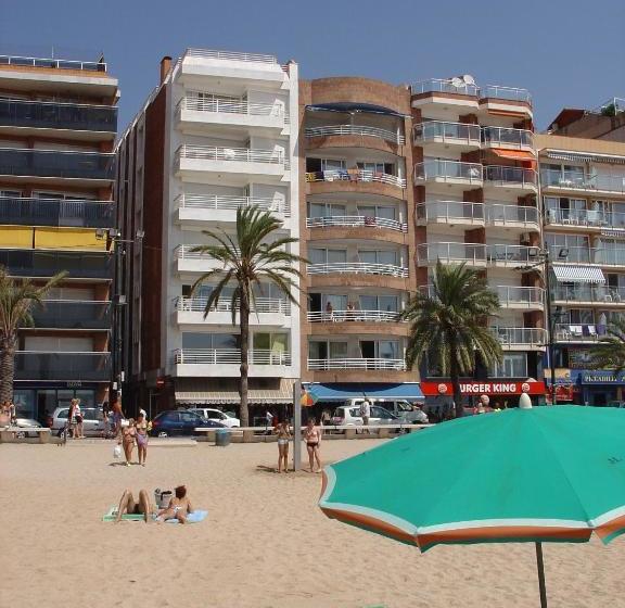 Apartaments Lloveras
