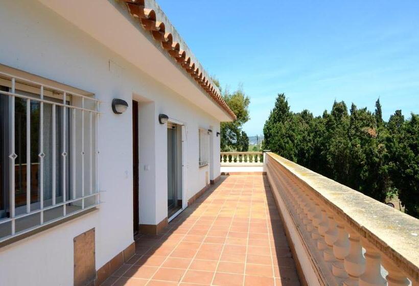 Hostal La Gola