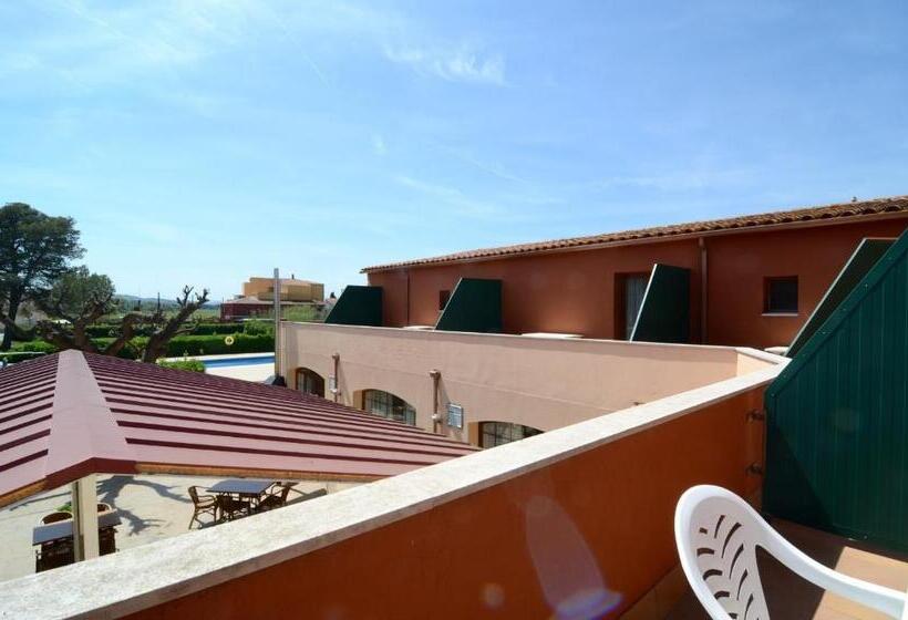 Hostal La Gola