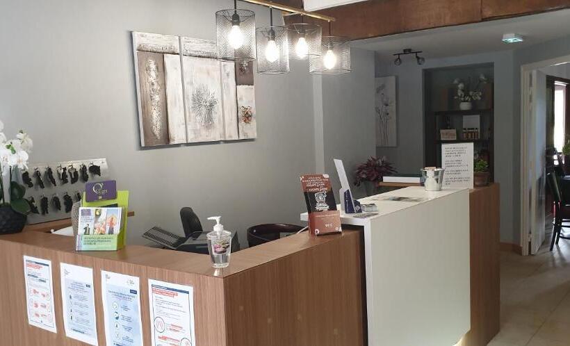 ホテル Auberge De Cartassac