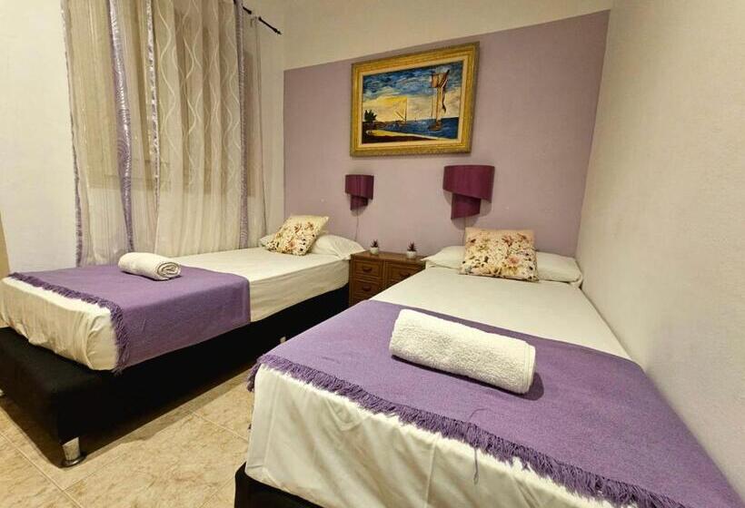 فندق Aquamar