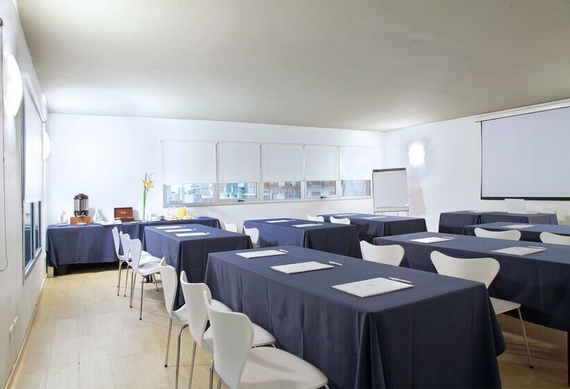 هتل Dazzler By Wyndham Buenos Aires Maipu