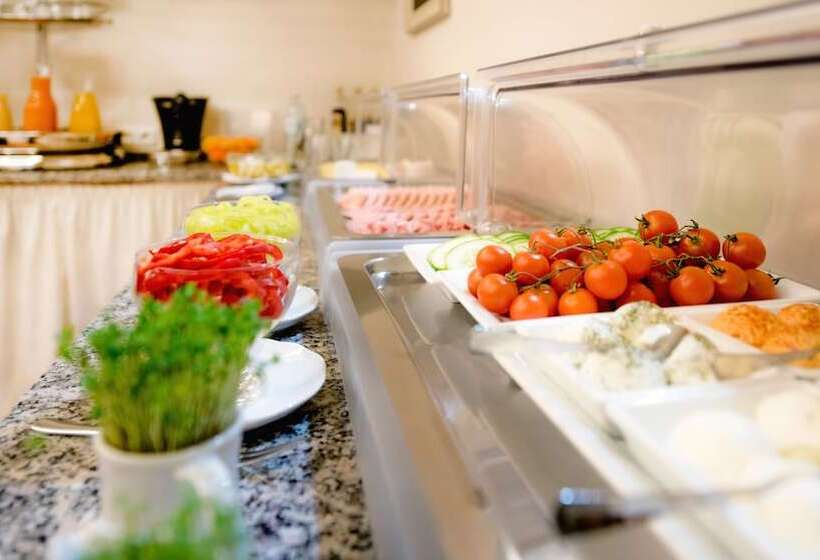 ホテル Der Kaiserhof Ried