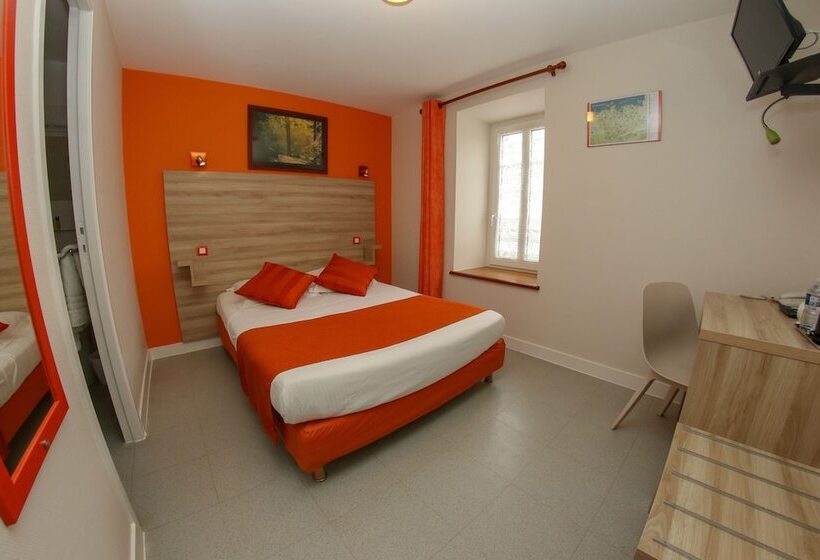 Отель Du Cheval Blanc