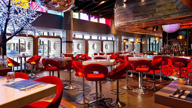 فندق Four Points By Sheraton Levis Convention Centre