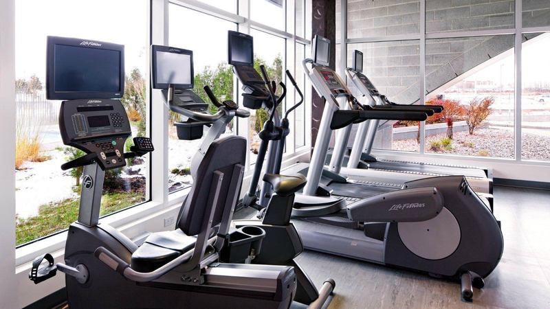 فندق Four Points By Sheraton Levis Convention Centre