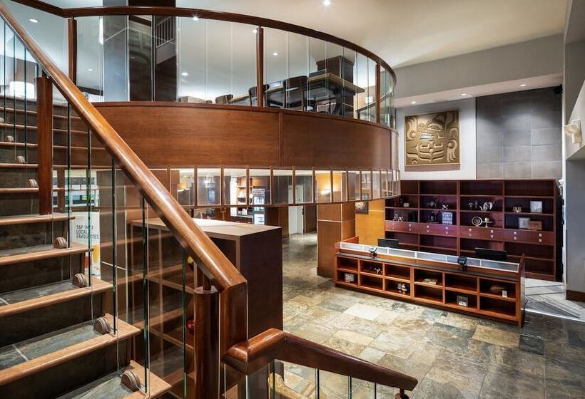 ホテル Four Points By Sheraton Victoria Gateway