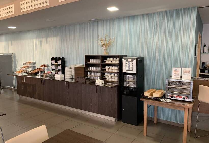 فندق Holiday Inn Express Vitoria, An Ihg
