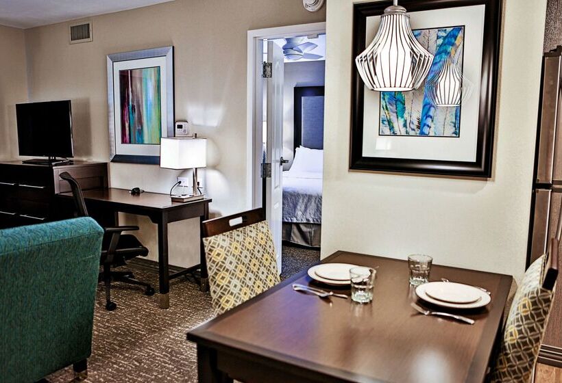 هتل Homewood Suites By Hilton   Asheville