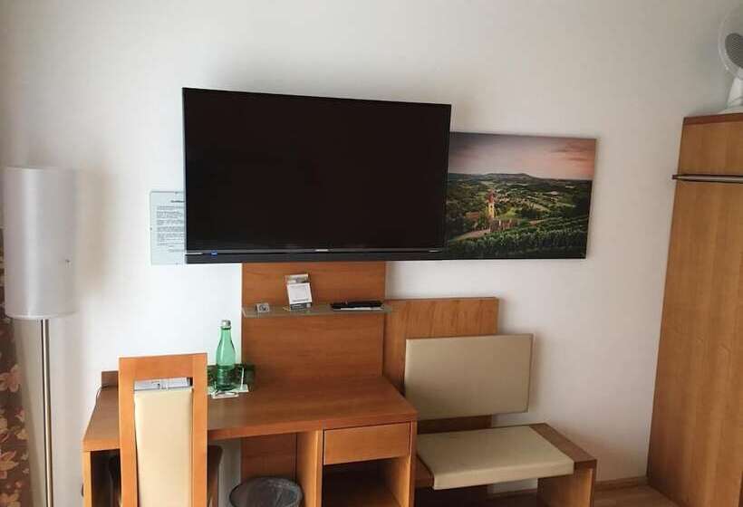 فندق Lava Inn   24 H Check In   Nähe Lkh, Landeskrankenhaus, Feldbach