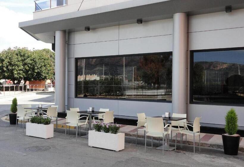فندق Nou Avenida