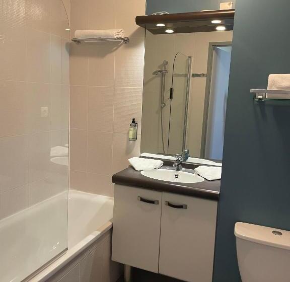 בית מלון כפרי Les Pins Galants