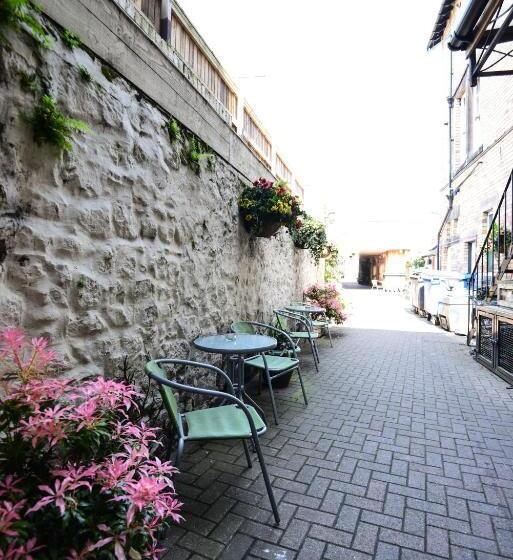 فندق The Black Bull Inn