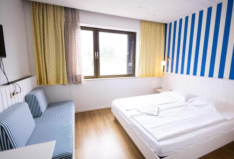 هتل Pension Seerose