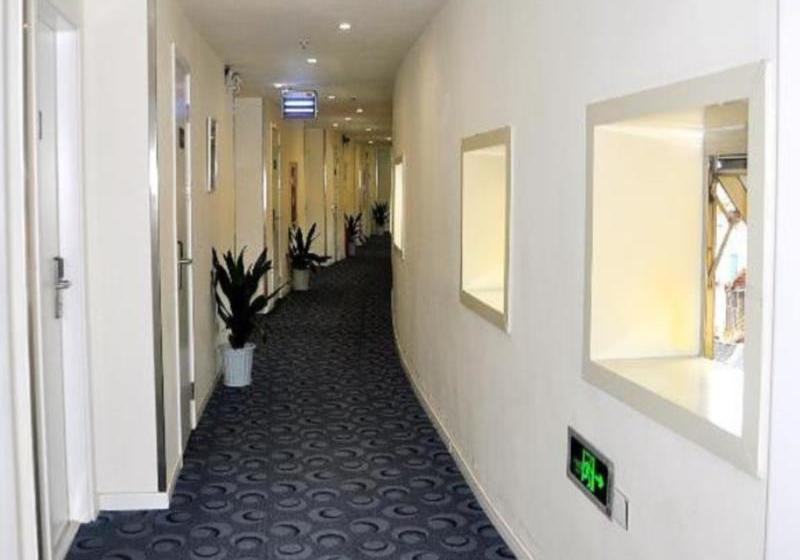 酒店 7 Days Inn