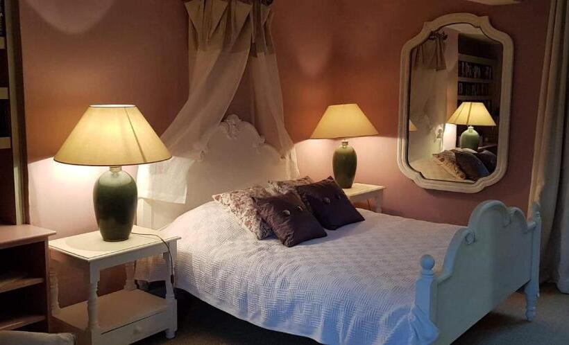 ベッドアンドブレックファースト Le Belvédère   Chambres D Hôtes De Charme Et Restaurant